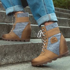 NWT SOREL WOMEN'S LEXIE™ WEDGE Leather Boots Grey